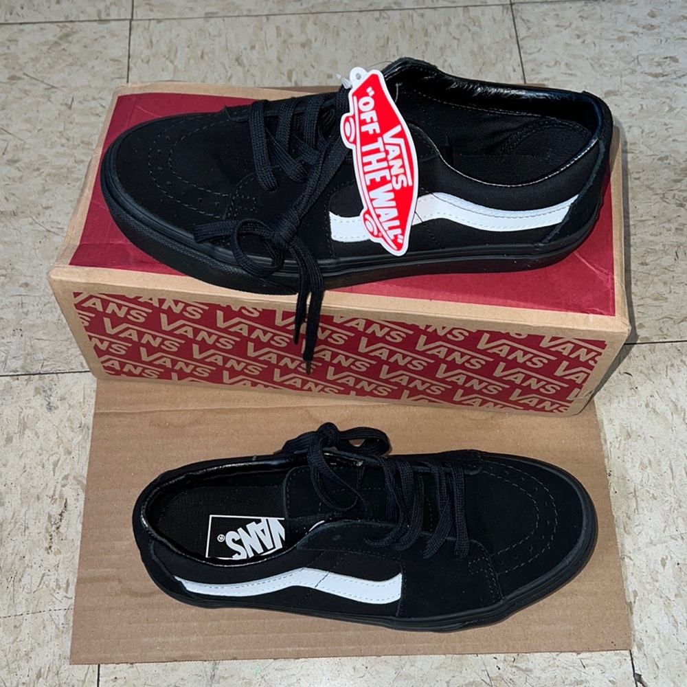 NIB SK8-LOW Men Contrast Black/White (38) - Picture 2 of 3